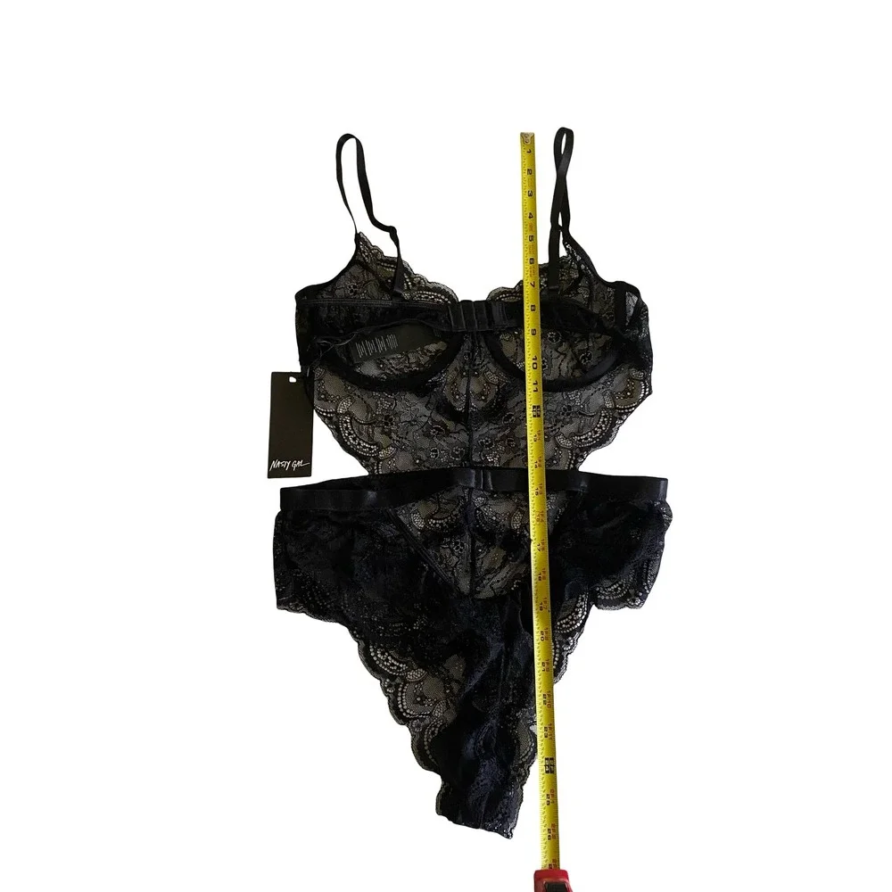Nasty Gal Black Floral Lace Underwire Bodysuit Cutout Lingerie New Large - Picture 9 of 9